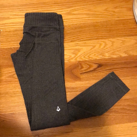 3 pairs of ivivva leggings - Picture 2 of 4